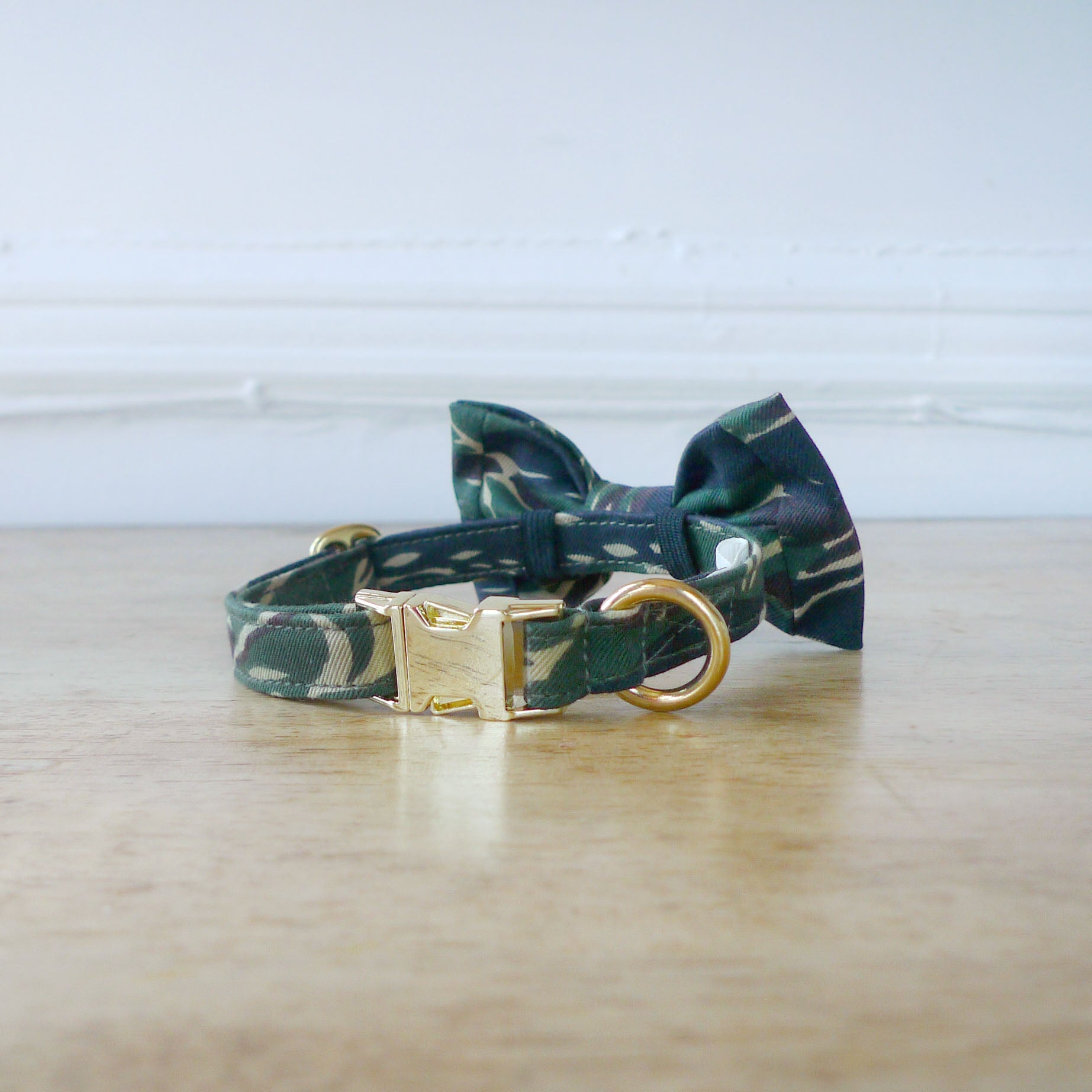 Bailey Bowtie Collar - Tiger Camo